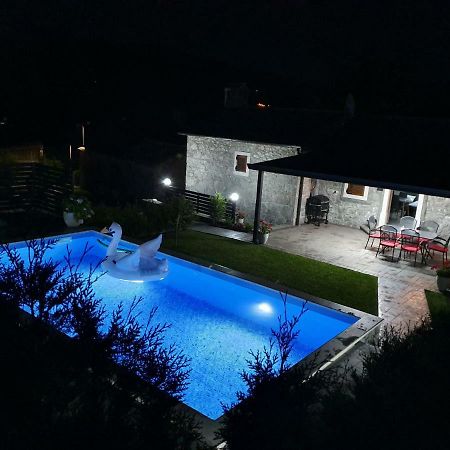 Villa Kos Lupoglav  Εξωτερικό φωτογραφία