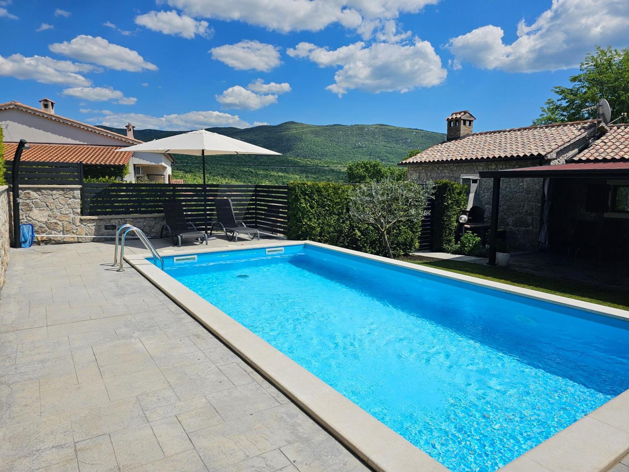 Villa Kos Lupoglav  Εξωτερικό φωτογραφία