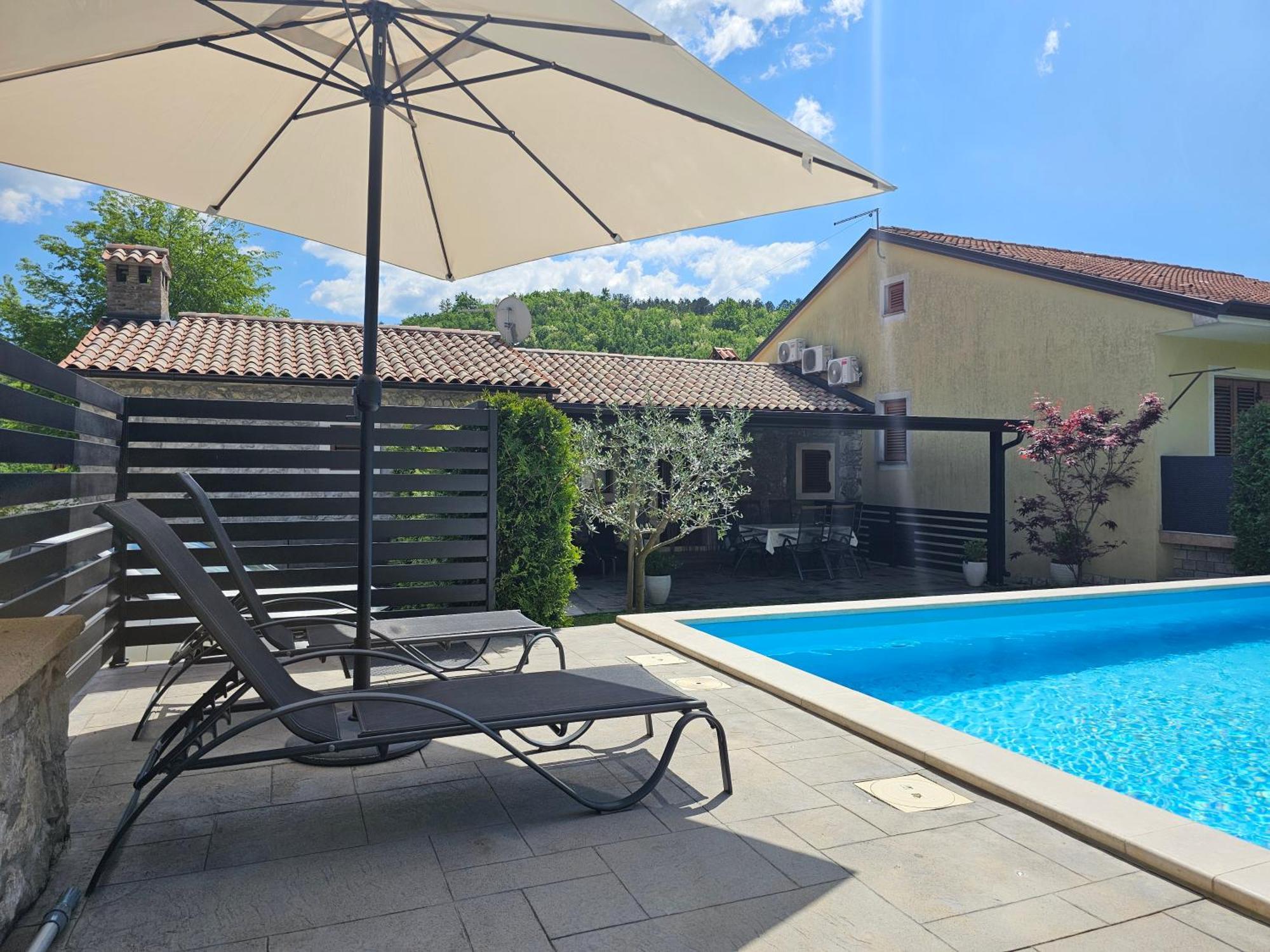 Villa Kos Lupoglav  Εξωτερικό φωτογραφία