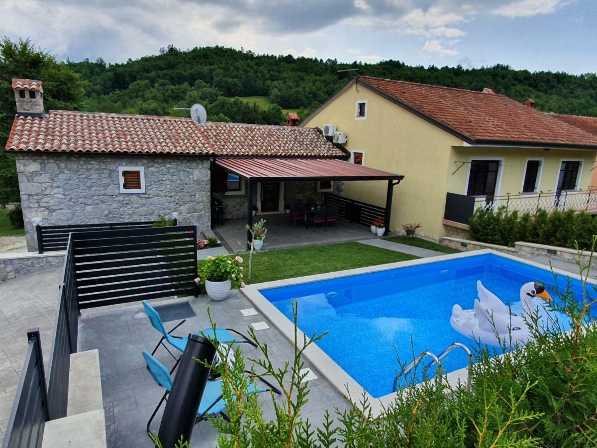 Villa Kos Lupoglav  Εξωτερικό φωτογραφία